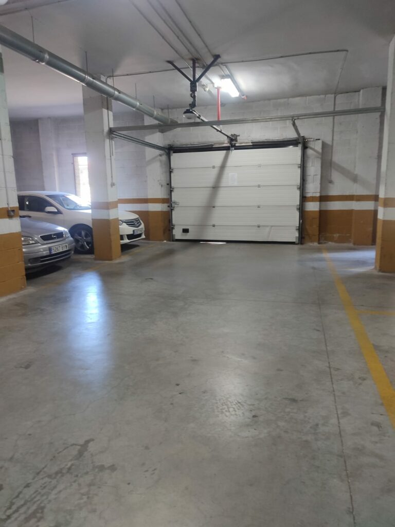 Se Vende Piso Con Trastero Y Plaza De Garaje 16 1