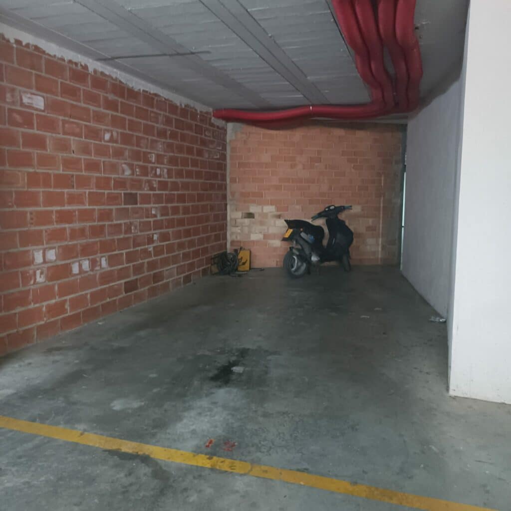 Se Vende Piso Por La Estacion Con Plaza De Garaje 6